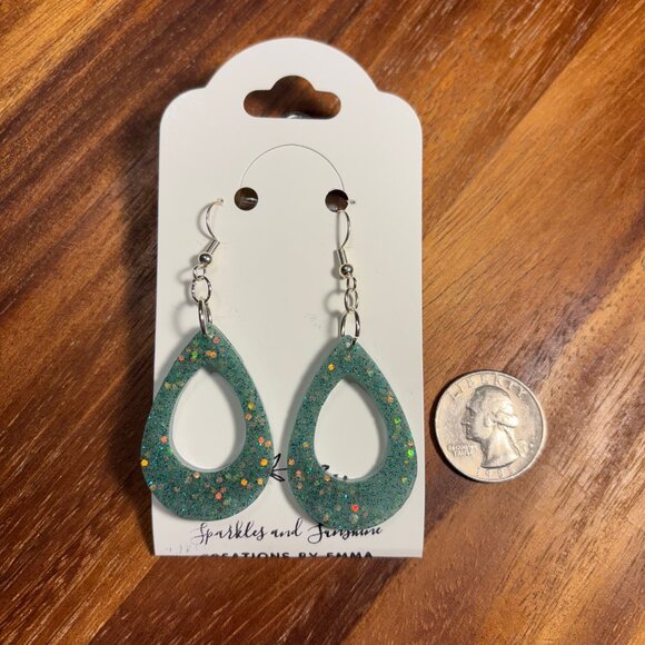 Dark Green Droplet Earrings - Picture 1 of 1